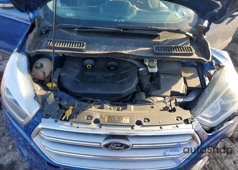 2017 Ford Escape Titanium z USA, uszkodzony, nr VIN 1FMCU9J9XHUB94829